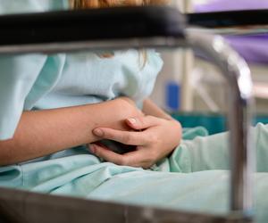 Poroniła, a oskarżono ją o aborcję. „Prokurator kazała przelewać szambo przez sito”