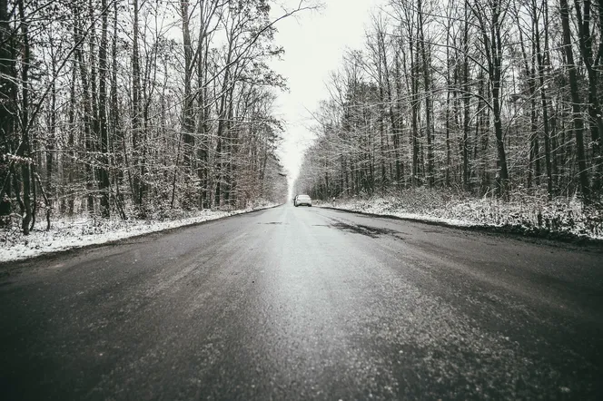 Roztopy, gołoledź i wichury nawet 100 km/h. Stanie się jeszcze to!  