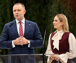 Marta Nawrocka zachwyciła na Narodowym Czytaniu. Jej strój nawiązywał do innej epoki!