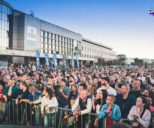 Najlepszy Koncert Świata 2022 w Gdyni. Co tam się działo! Zobacz zdjęcia z imprezy VOX FM