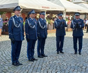 Trwają obchody Święta Policji w Lesznie. Świętują policjanci i policjantki
