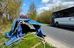 Zderzenie autobusu z dostawczakiem pod Bydgoszczą! Na miejscu trzy zastępy straży pożarnej [ZDJĘCIA] 