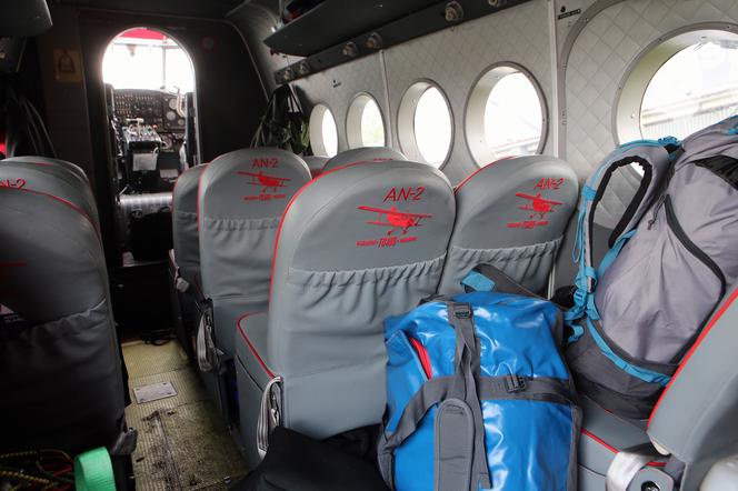 Odlot załogi Romualda Koperskiego na trasie Warszawa - Tokio - Warszawa 