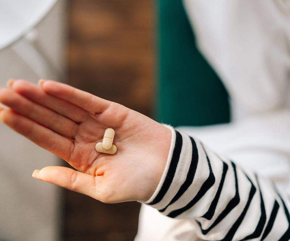 Od tych suplementów trzymaj się z daleka. Farmaceutka wyjaśnia