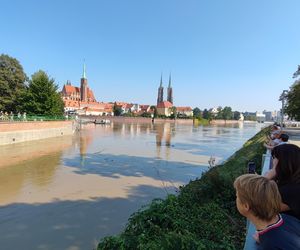 Trwa zabezpieczanie budynków