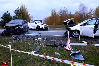 Tragedia na drodze pod Otwockiem. Nie żyje 69-latka, trzy osoby są ranne [ZDJĘCIA]