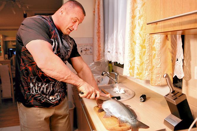 Pudzian powalił karpia