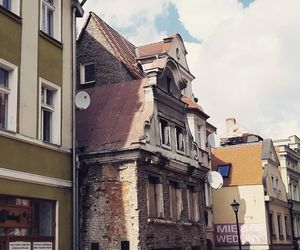 O tym mieście mówią mała Praga. Twierdza, podziemia i najstarszy kamienny most 