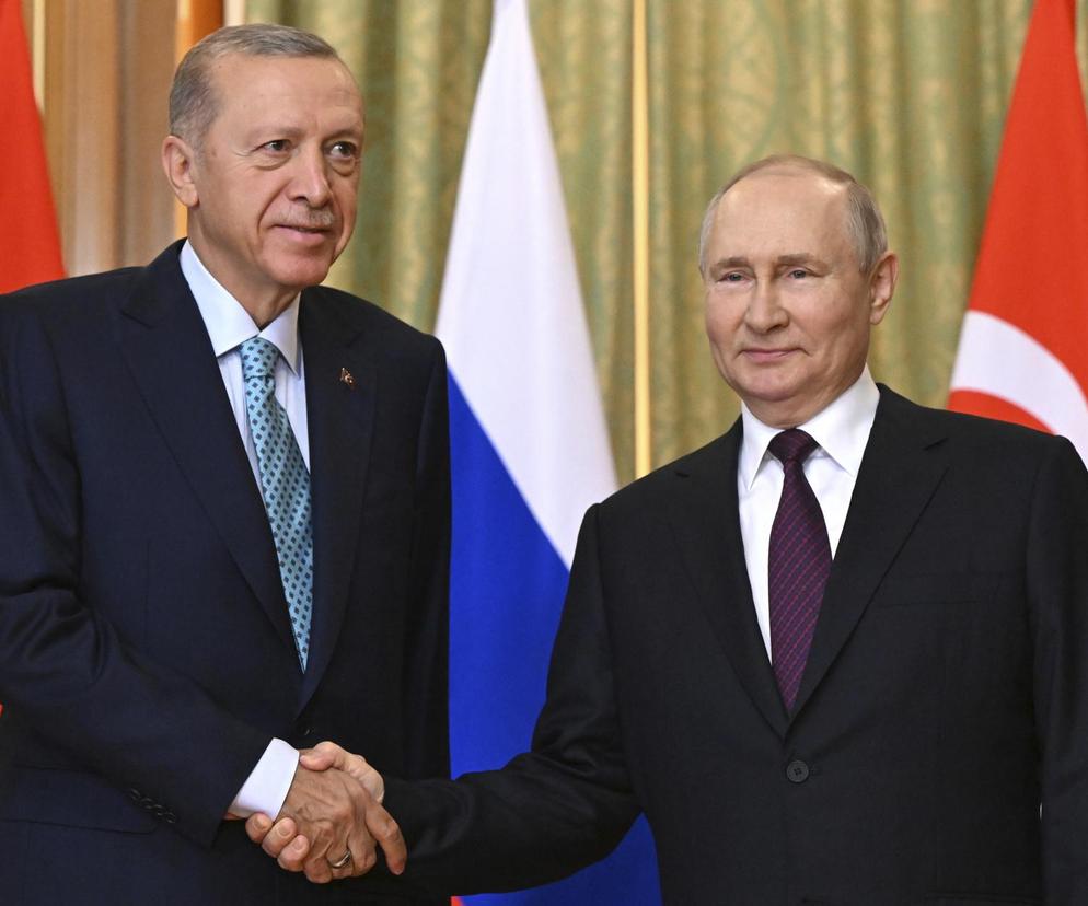 Prawdziwy Putin na spotkaniu z Erdoganem, sobowtór miał wolne