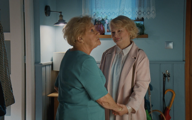 M jak miłość, odcinek 1706: Barbara (Teresa Lipowska), Marta (Dominika Ostałowska)