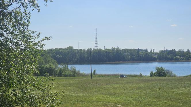 Było, zniknęło i... powróciło. Zobacz magiczne jezioro Track na obrzeżach Olsztyna [ZDJĘCIA]