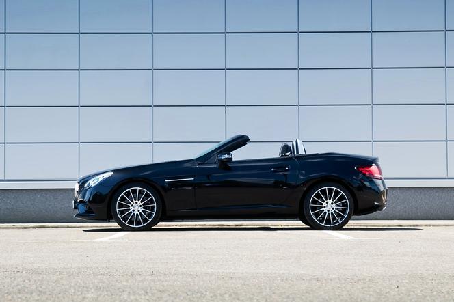 Mercedes-Benz SLC 300