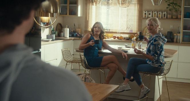 Rodzinka.pl, odcinek 292. Kacper (Mateusz Pawłowski), Paulina (Julia Wieniawa), Natalia (Małgorzata Kożuchowska)