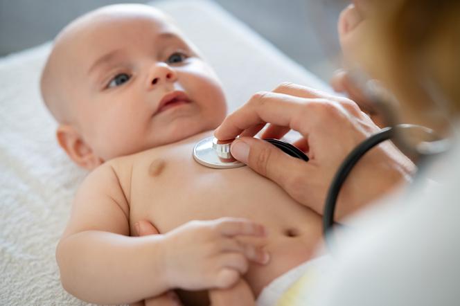 Chore niemowlę: czy zawsze trzeba iść do lekarza?