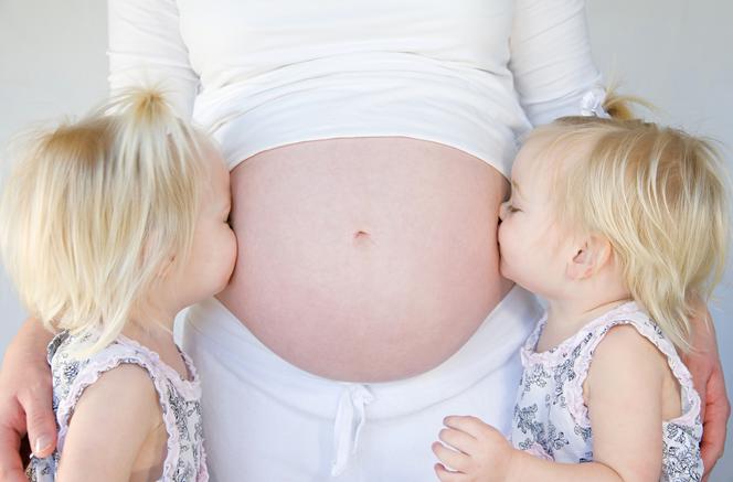 CIĄŻA MNOGA: bliźniaki i wieloraczki, czyli ciąża podwyższonego ryzyka