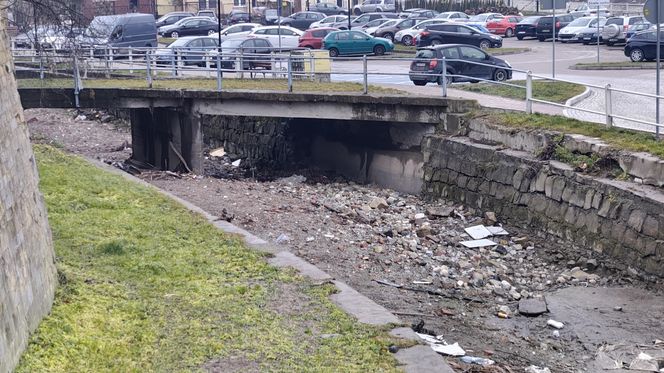  Trzy miesiące po powodzi w Kotlinie Kłodzkiej. „Nie ma świątecznego nastroju, nie ma czasu nawet myśleć o świętach”