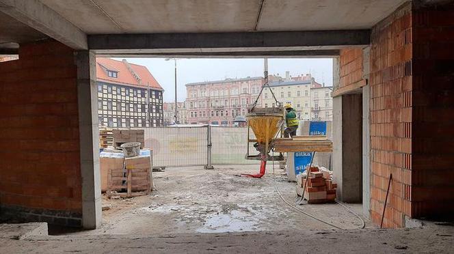 Teatr Kameralny. Budowa trwa, a są już nowe pomysły i pierwsze premiery