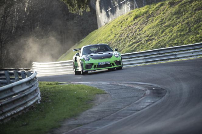 Porsche 911 GT3 RS rekordzistą na torze Nurburgring