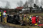Śmiertelny wypadek pod Bełchatowem. Pasażerka busa zginęła w zderzeniu z tirem na DK nr 74