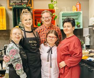 Wernisaż nowej wystawy i spektakl „Trędowaty, bo niekochany” Grupy Teatralnej toMy już 17 listopada w CKiS w Siedlcach