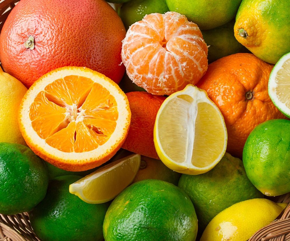 Jedzenie takich cytrusów może być niebezpieczne dla zdrowia. Jak sobie nie zaszkodzić