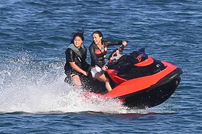 Michelle Rodriguez na plaży w Malibu