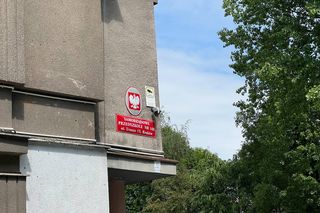 Niedostosowane klatki schodowe, kuchnia w piwnicy i brak norm przeciwpożarowych. Codzienność w krakowskim przedszkolu specjalnym 