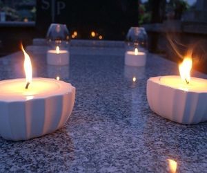 Ekologiczne znicze nagrobne – ceramiczne z wymiennym wkładem Pike; proj. B. Mejor dla firmy Ceramski (oferowany na Zawadzki-znicze.pl)