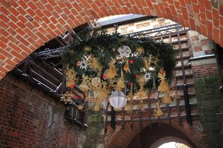 Podłaźniczka zawisła w Bramie Krakowskiej w Lublinie