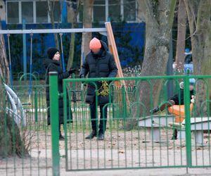 Całuśny mąż Kaczyńskiej nie dał jej wytchnienia pod jemiołą 