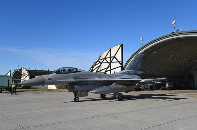 Polskie samoloty F-16