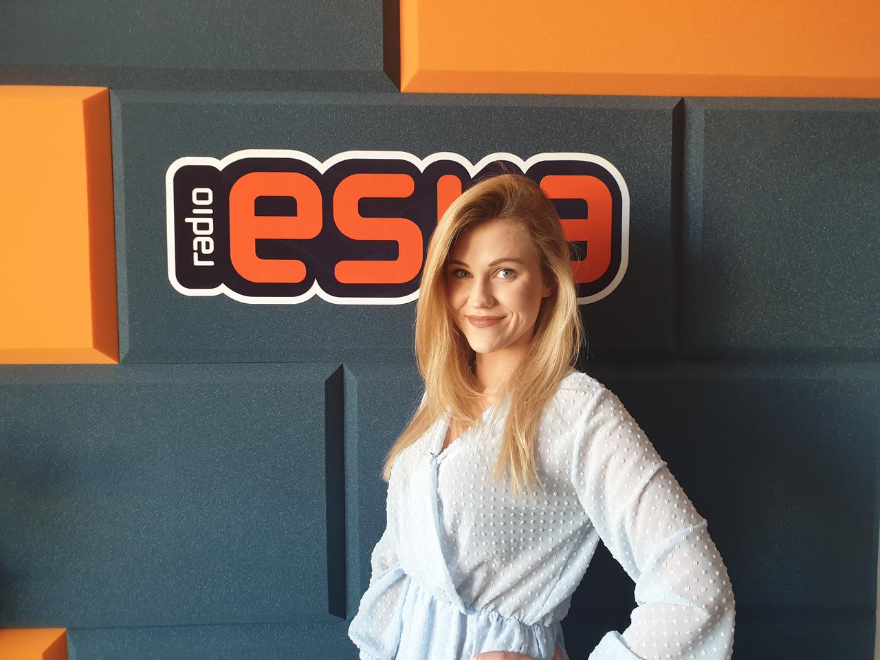 Poszła na plażę, zatańczyła i wysłała nagranie. Płocczanka jedną z gwiazd teledysku!