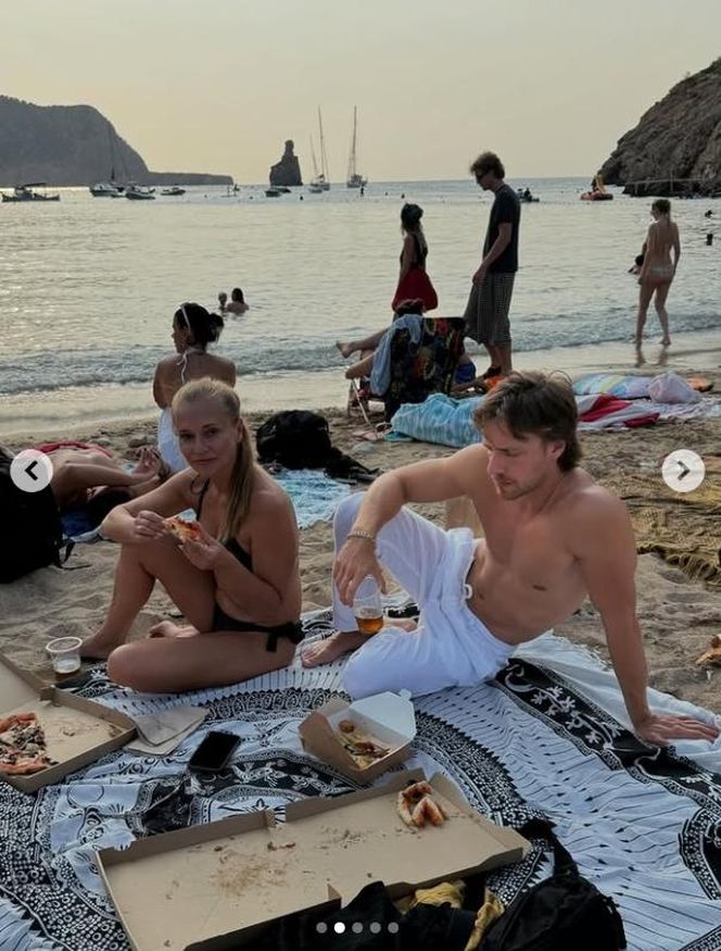 Maciej Musiał pokazał mamę w bikini!