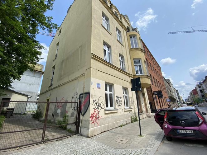 Pod kamienicą przy 6 Sierpnia przejdzie tunel KDP. Wspólnota musi wzmocnić fundamenty na własny koszt