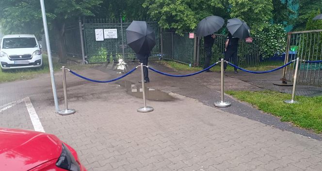 Will Smith i impreza zamknieta Omeny z zewnatrz