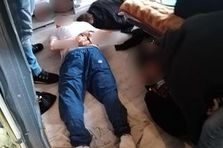 Kibole z Wąbrzeźna zatrzymani przez policję. Policja przejęła niebezpieczne przedmioty