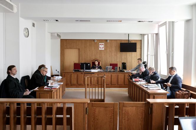 Publiczna rozprawa Kucharski - Lewandowski