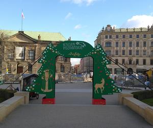 Betlejem Poznańskie w budowie! Plac Wolności i MTP szykują się na gości