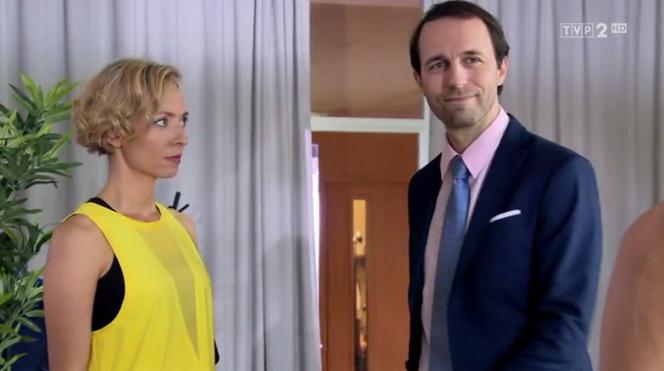 Barwy szczęścia odc. 1926. Anita (Karolina Porcari), Szymon (Maciej Marczewski)