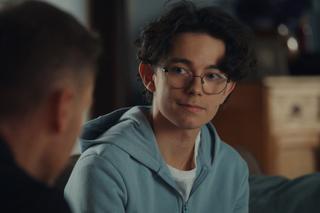 M jak miłość odc. 1733: Andrzej Budzyński (Krystian Wieczorek), Maciek (Franciszek Przanowski)