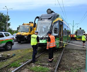 Dwa tramwaje zderzyły się 8 bm. na ul. Hetmańskiej w Poznaniu. Poszkodowanych zostało 15 osób. Jedna jest w stanie ciężkim