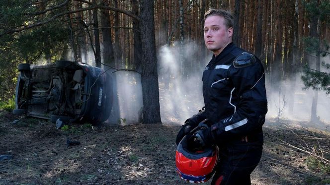 M jak miłość, odc. 1875. Dominik Walat (Bartosz Surówka)