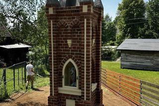 To charakterystyczny dla Warmii element architektury. Ostatnia przydrożna kapliczka uratowana [ZDJĘCIA]