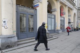 Samowola budowlana na pl. Zbawiciela