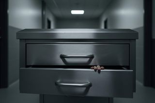 Syndrom Łazarza w Polsce. Kobieta obudziła się w... kostnicy