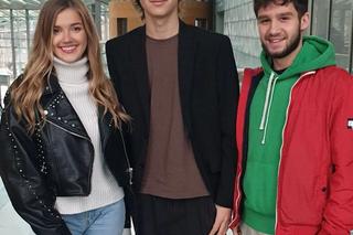 M jak miłość. Mateusz (Krystian Domagała), Wojtek (Feliks Matecki), Ala (Alicja Ostolska)