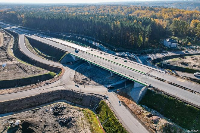 Tak wygląda obecnie budowa I części obwodnicy Zawiercia i Poręby. Ta część kończy się na węźle Kromołów