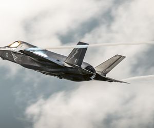 USA potajemnie rozmieszczają broń jądrową w Wielkiej Brytanii, Kreml reaguje