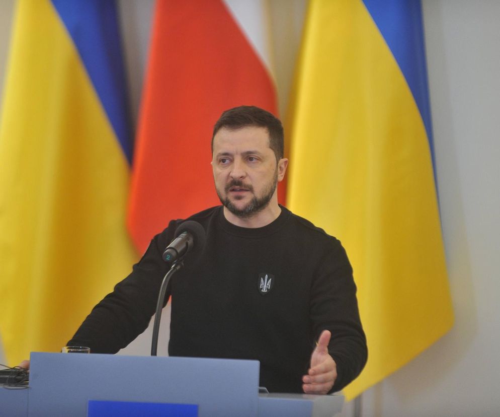 Tak Zełenski prezentuje się na salonach. Wszystkie stroje prezydenta Ukrainy