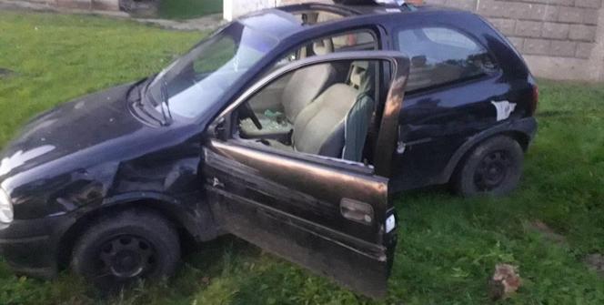 Wieliczka. Policyjny pościg za kierowcą opla. 23-latek zdemolował inne samochody